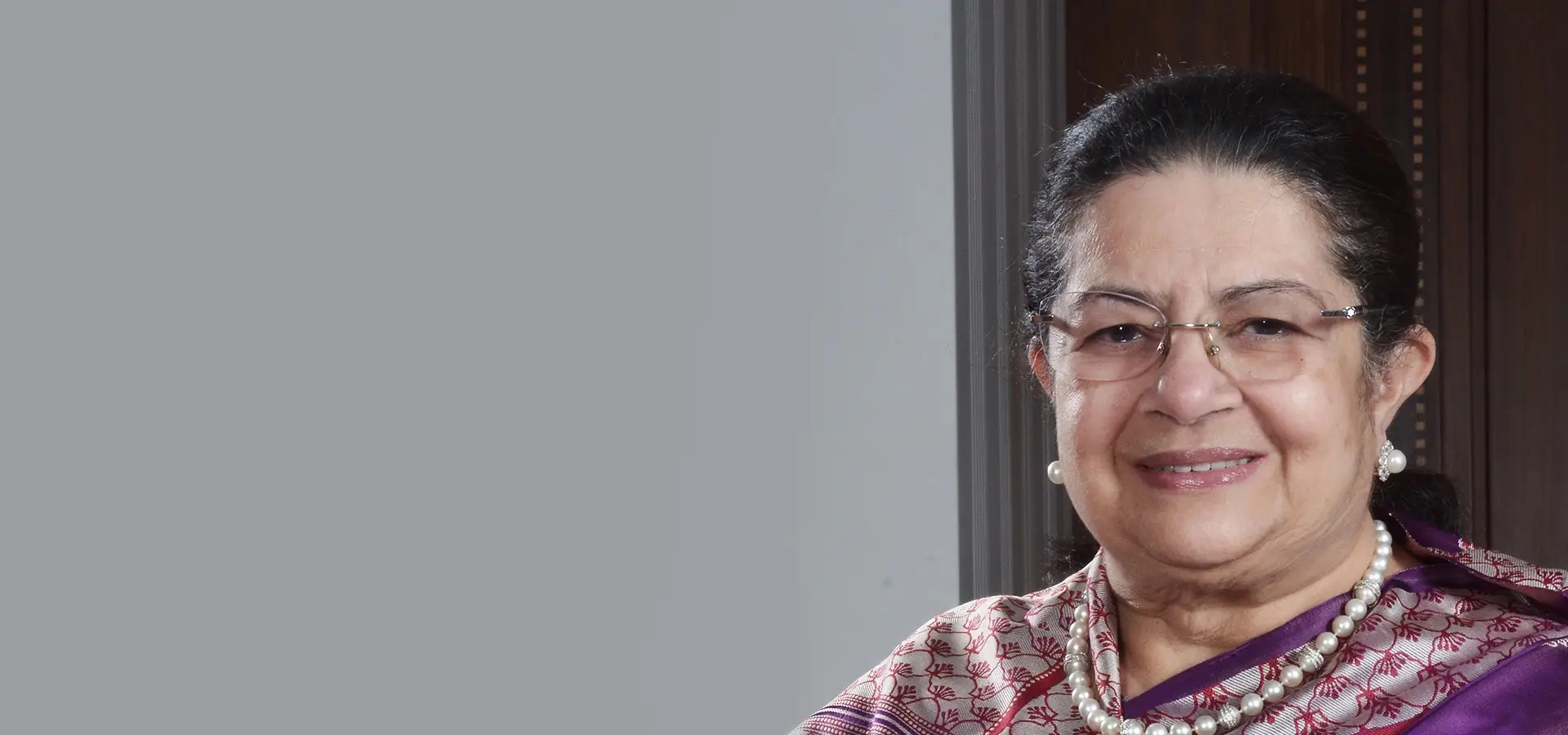 Sra. Rajashree Birla, Presidenta del Centro